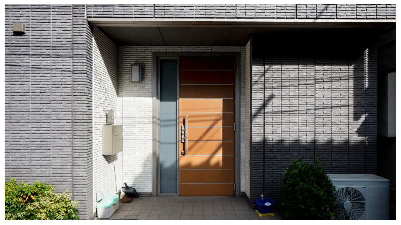 New Garage Door Ideas That Combine Style, Security, and Functionality