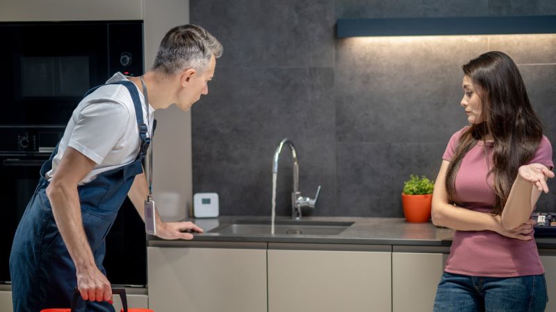 Reglazing, Refinishing, Resurfacing: What’s the Difference and Which One Does Your Bathtub Actually Need?